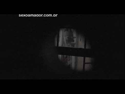 ❤️ Бландзінка таемна здымаецца на відэа з суседскага вуаерыста, схаванага за пустымі цэгламі ❤ Порна відэа у нас be.wassell.ru ❌️❤